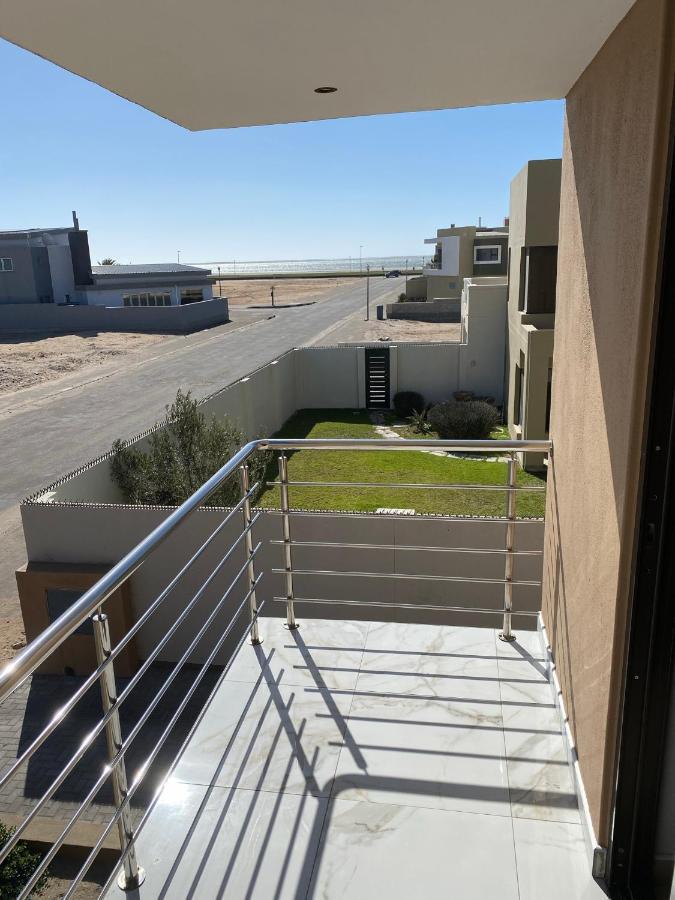 Mukulela Bed & Breakfast Walvis Bay Bagian luar foto