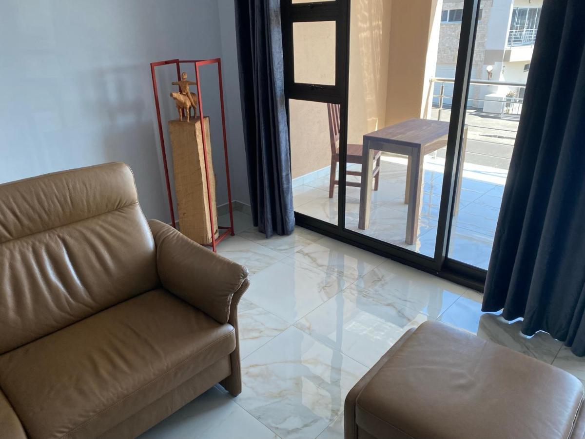 Mukulela Bed & Breakfast Walvis Bay Bagian luar foto