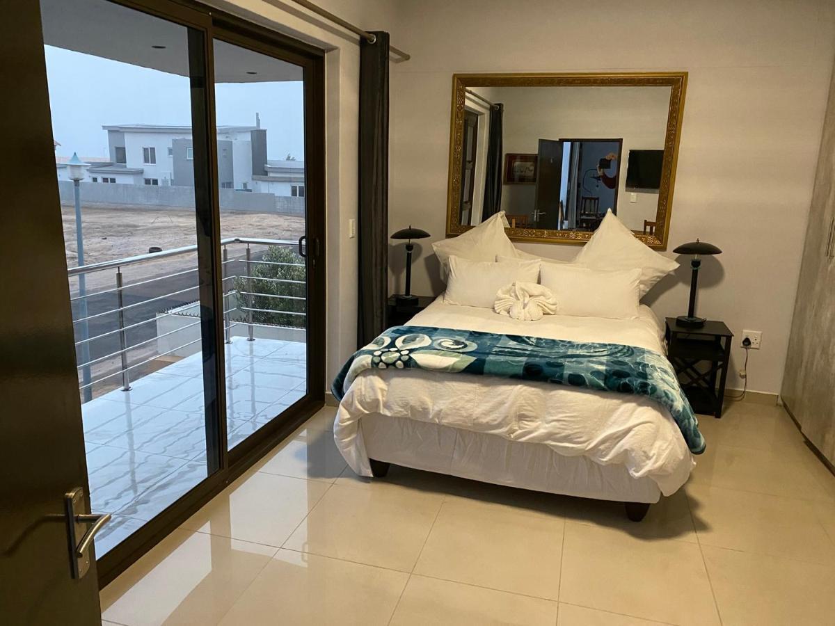 Mukulela Bed & Breakfast Walvis Bay Bagian luar foto
