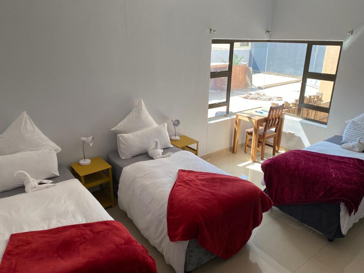 Mukulela Bed & Breakfast Walvis Bay Bagian luar foto